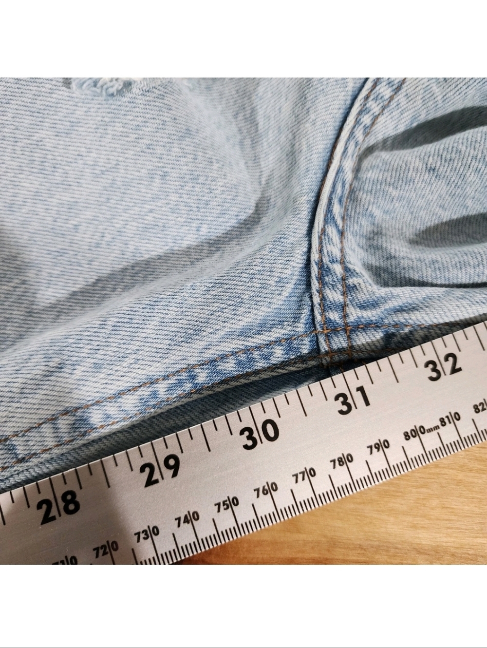 Aeropostale 90s Baggy Jeans Womens 14 Very Distressed Light Wash Festival Street - Picture 10 of 16